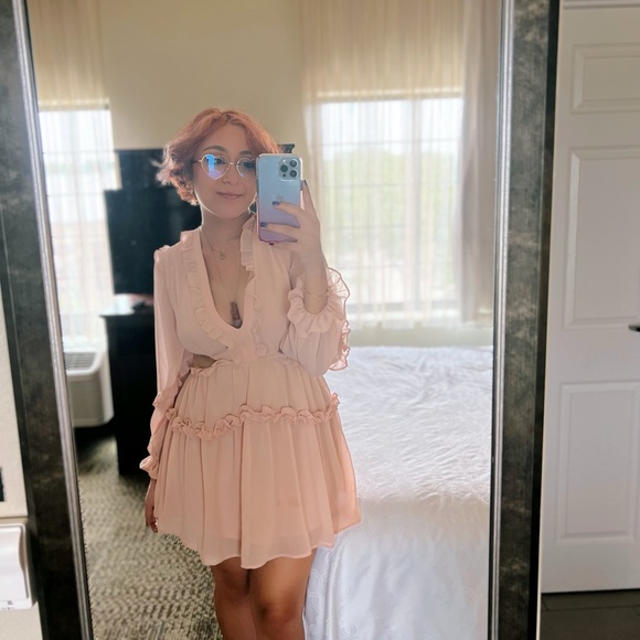 Meet your Posher, Stephanie - Picture 10 of 12